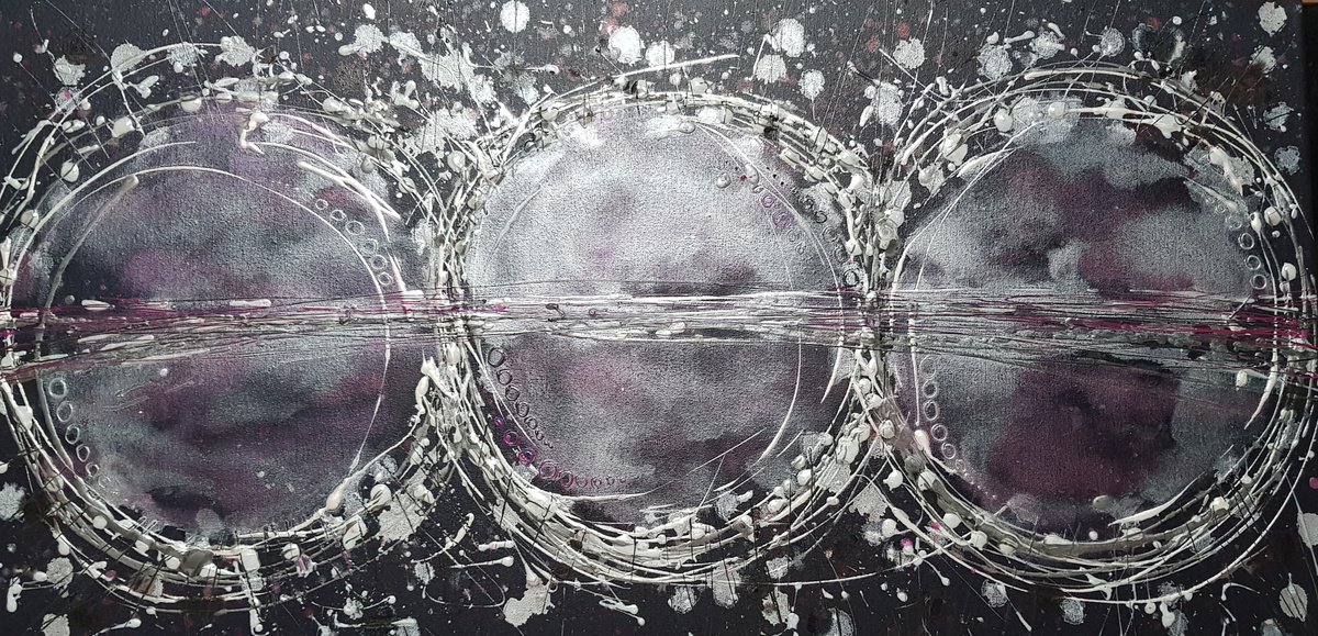 Interlinked circles by Fiona J Robinson