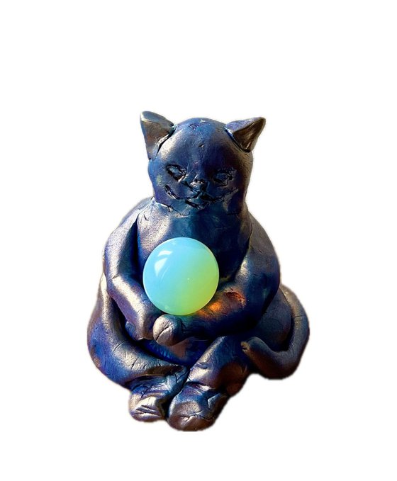 CLAIRVOYANT CAT
