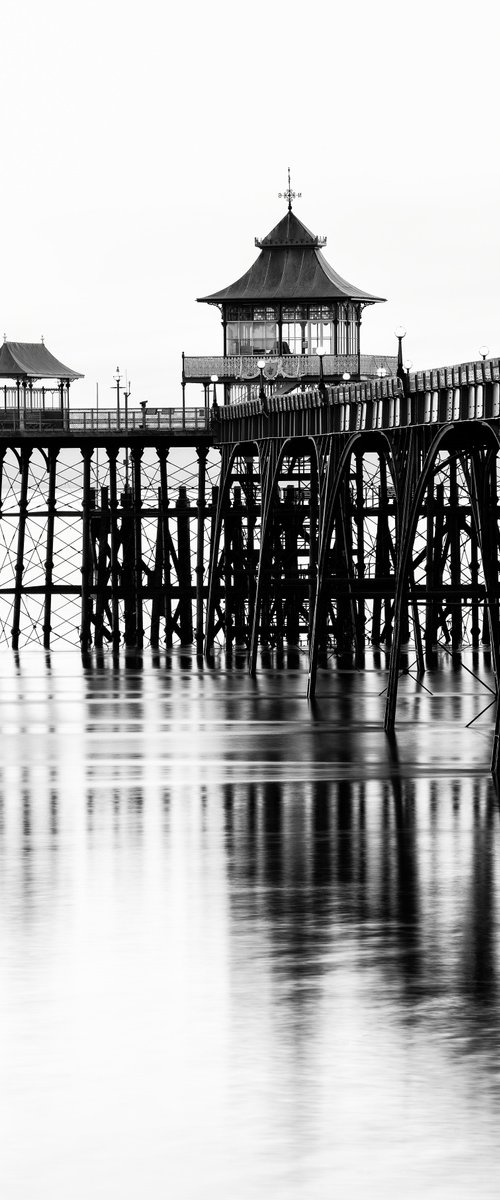 Clevedon Pier in black and white by Paul Nash