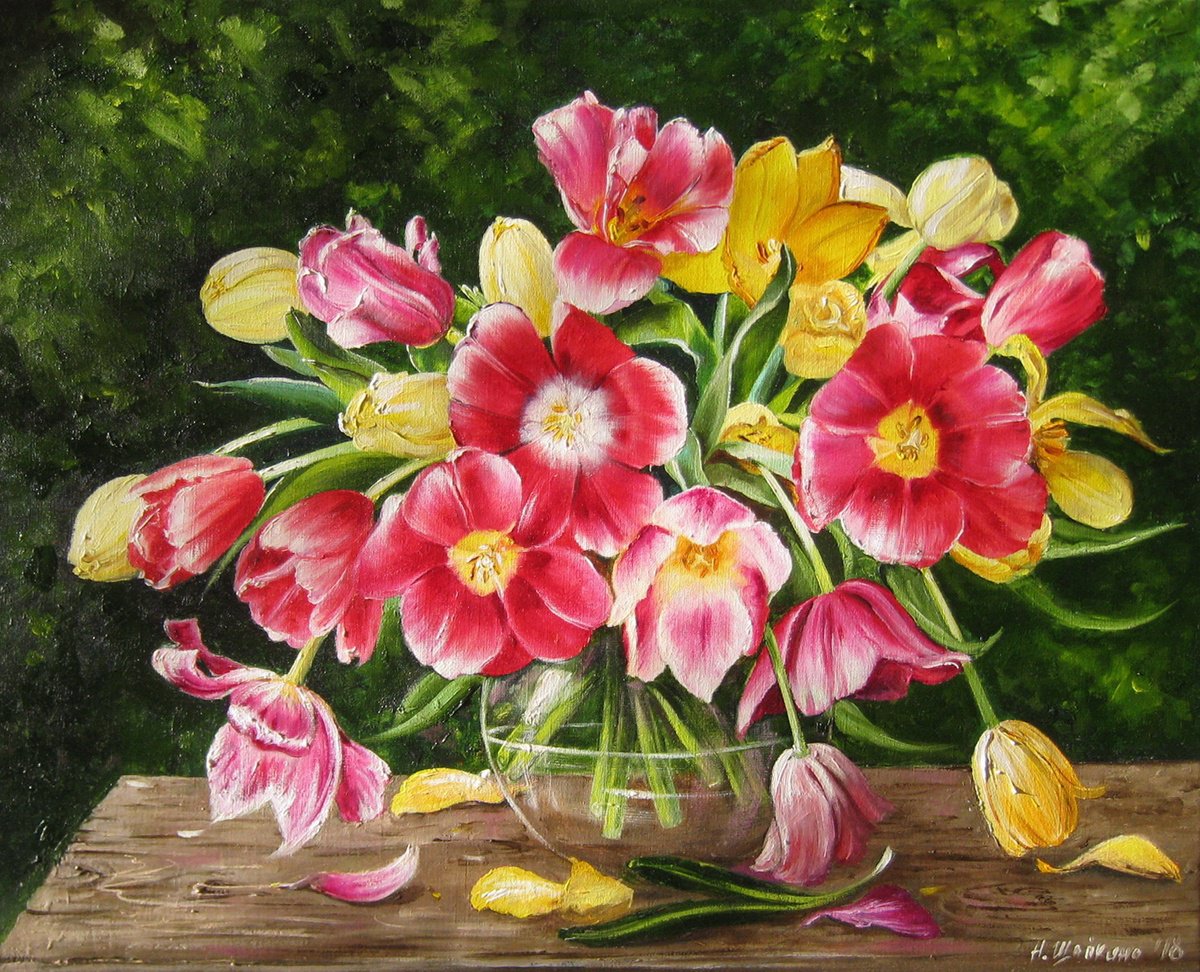Tulips in a vase by Natalia Shaykina