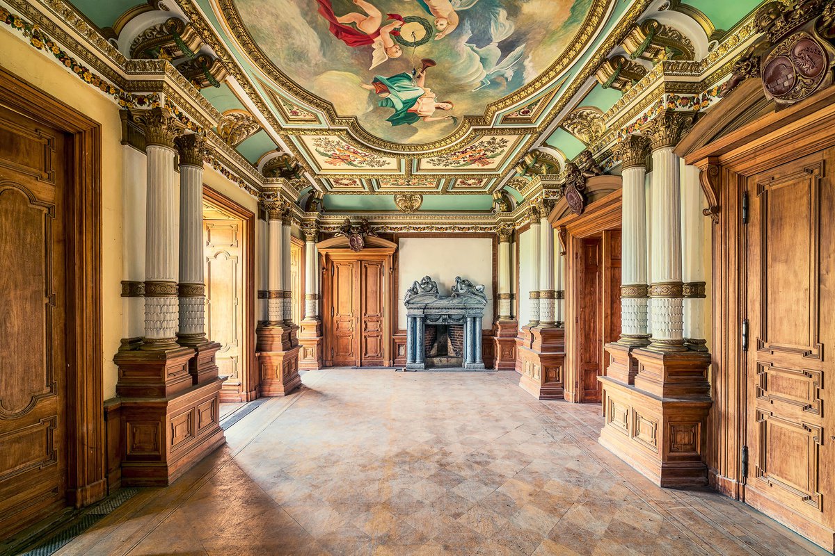 Photorealistic Cityscapes Photograph By Michael Schwan, 49 X 33", Stately Living Room, Original Artwork