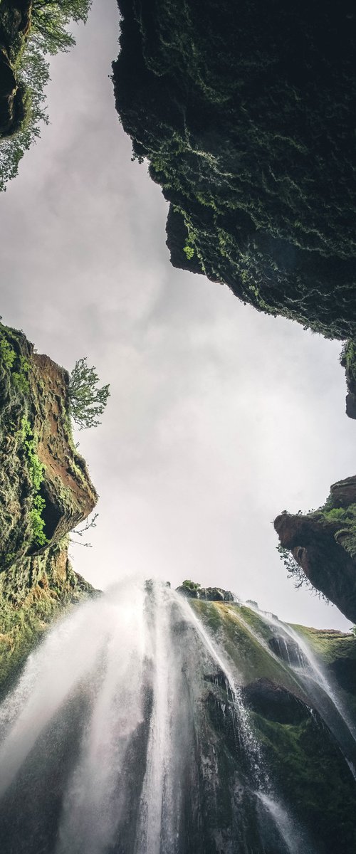 THE SKY INSIDE THE WATERFALL by Fabio Accorrà