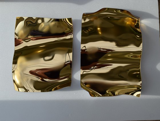 Golden Scattered leaves