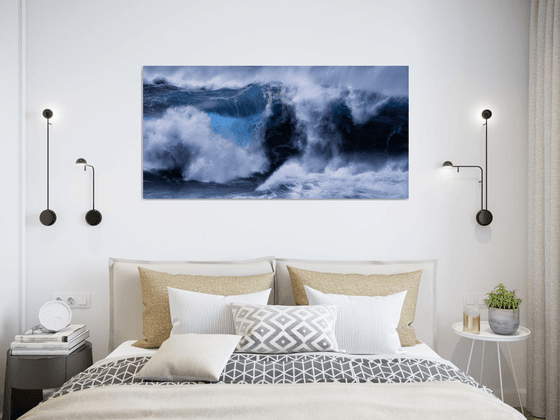 Madeira curling wave
