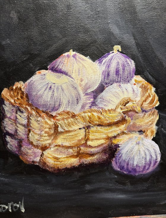 Garlic Bulbs in Woven Basket