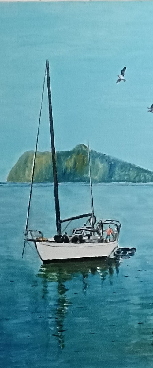 Boat and mountain by Isabelle Lucas