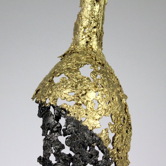 CLXXV bottle - Ruinart champagne bottle sculpture in gold steel