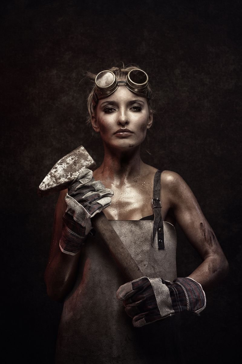 Iron and steel by Peter Zelei
