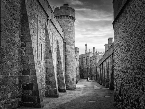 Walk in the castle by Vlad Durniev