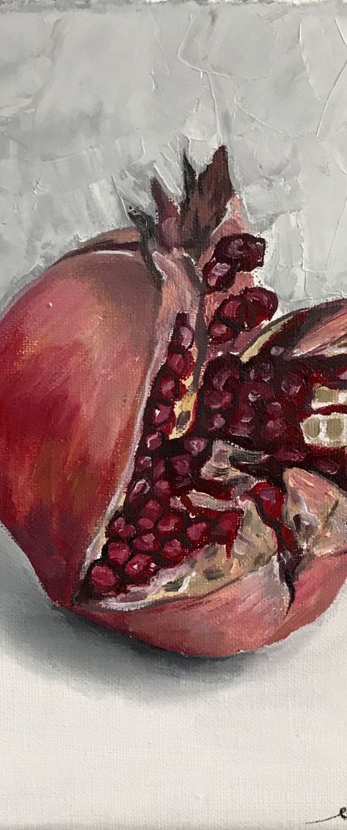 Pomegranate 2, Still life painting by Leysan Khasanova