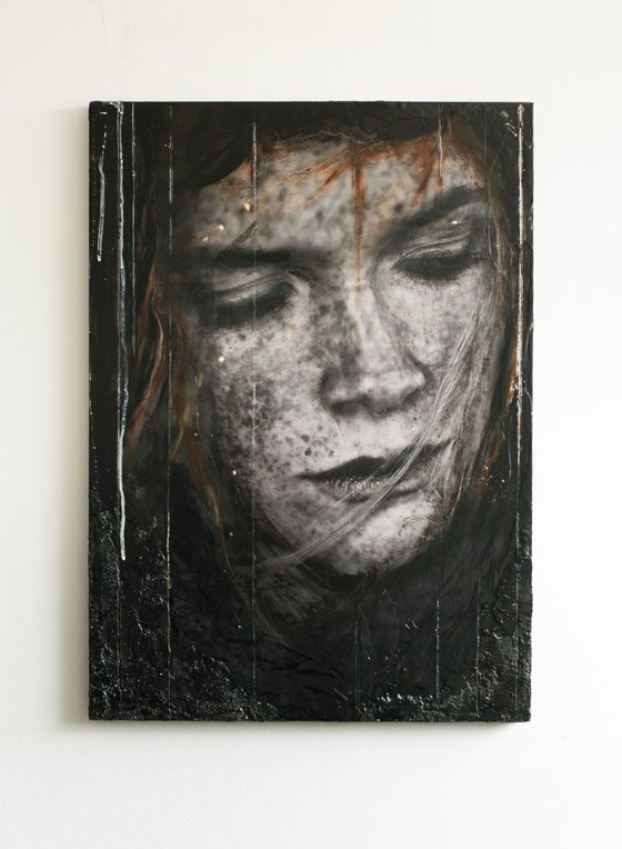 "Paris" (70x50x3cm) - Unique portrait artwork on wood (abstract, portrait, gouache, original, painting, coffee, acrylic, oil, watercolor, encaustics, beeswax, resin, wood, fingerpaint)