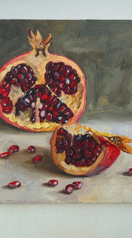 Pomegranates slices by Leyla Demir