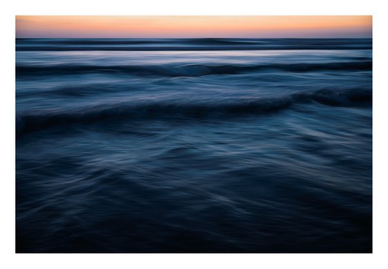 The Uniqueness of Waves XXXV | Limited Edition Fine Art Print 1 of 10 | 90 x 60 cm