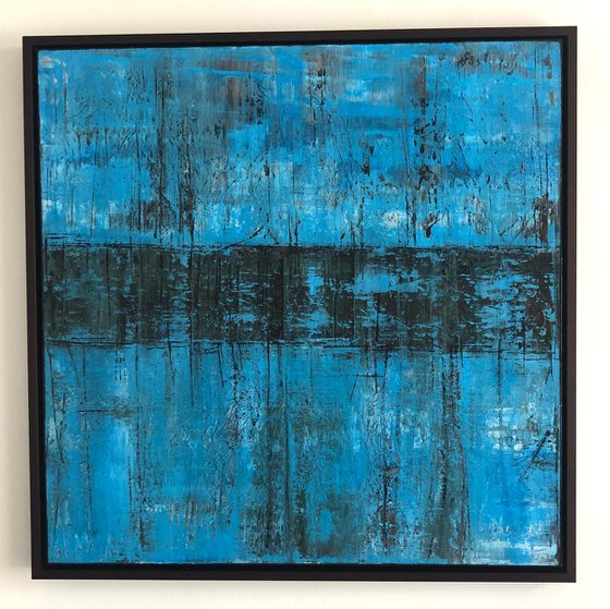 SANCTUARY IN BLUE 94 X 94 X 5CM