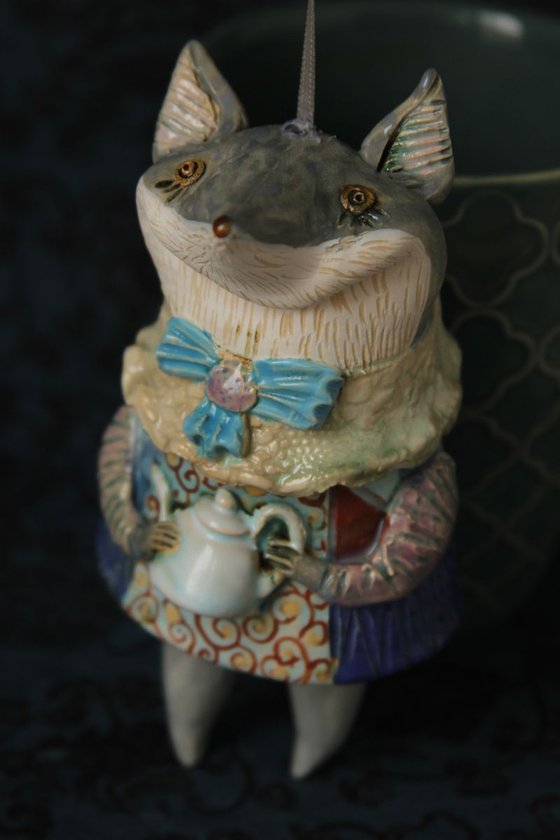 Tea Mouse. Ceramic hanging sculpture