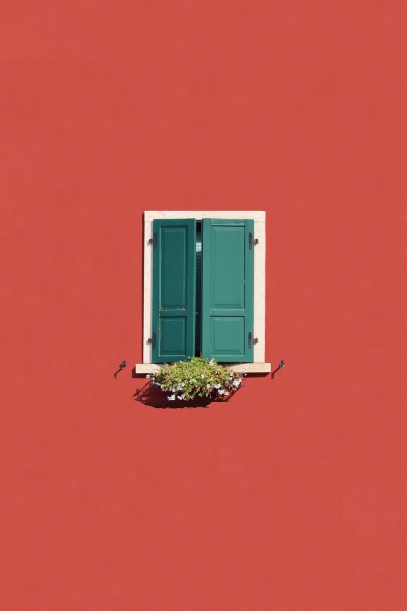 Red italian wall by Marcus Cederberg