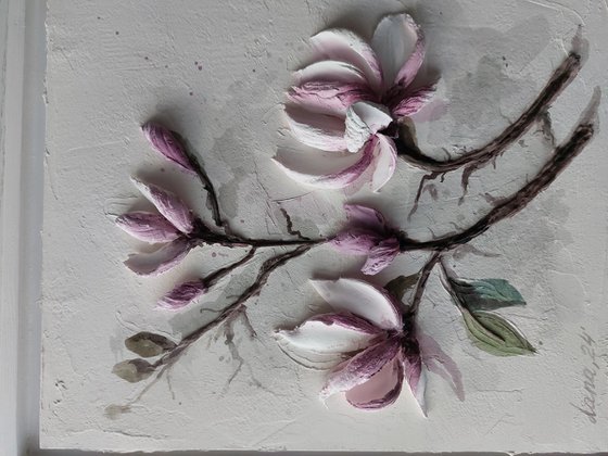 Sculpture painting magnolia