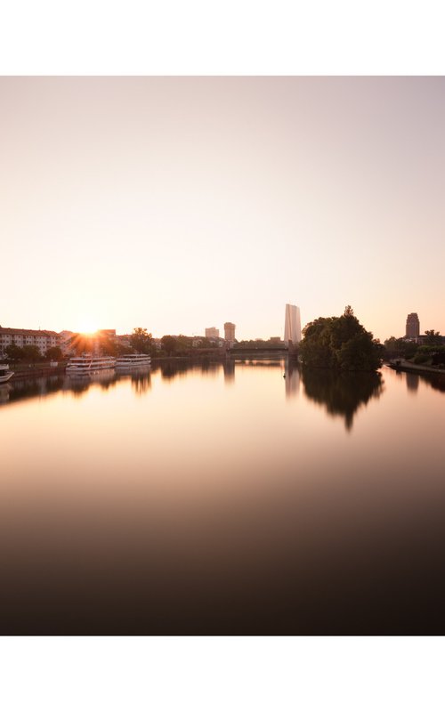 From Alte Brücke, Frankfurt by Alex Holland