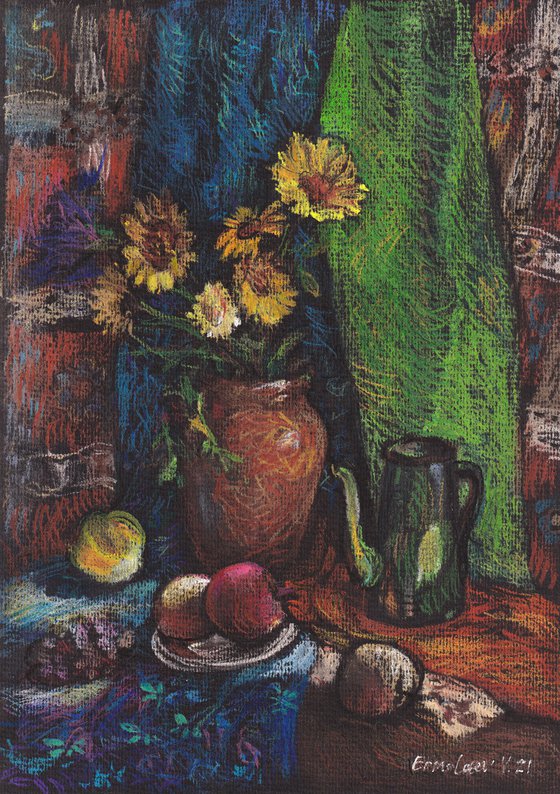 Still life with a green teapot