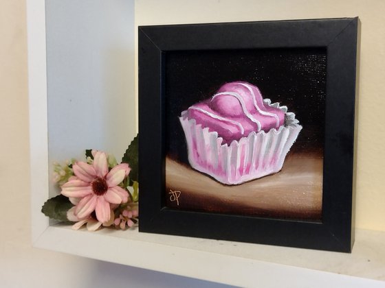 Little pink fancie cake still life