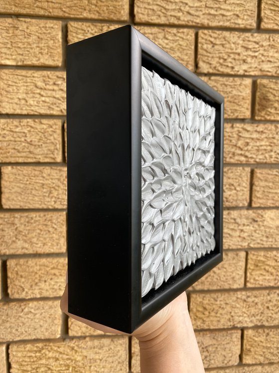 Silver abstract mini