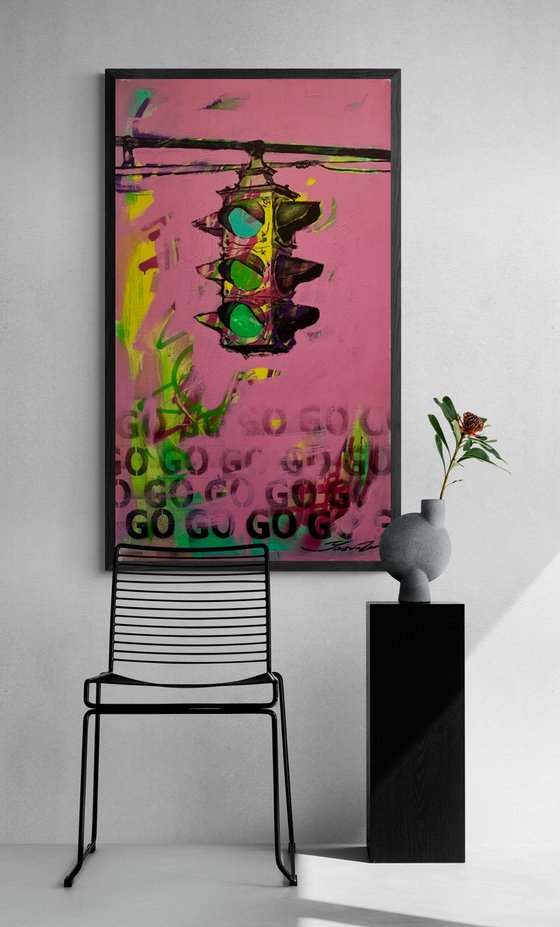 Pink vertical painting - "GO" - Pop Art - Street Art - Traffic light - Urban Art