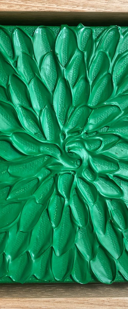 Green abstract mini by Guzaliya Xavier