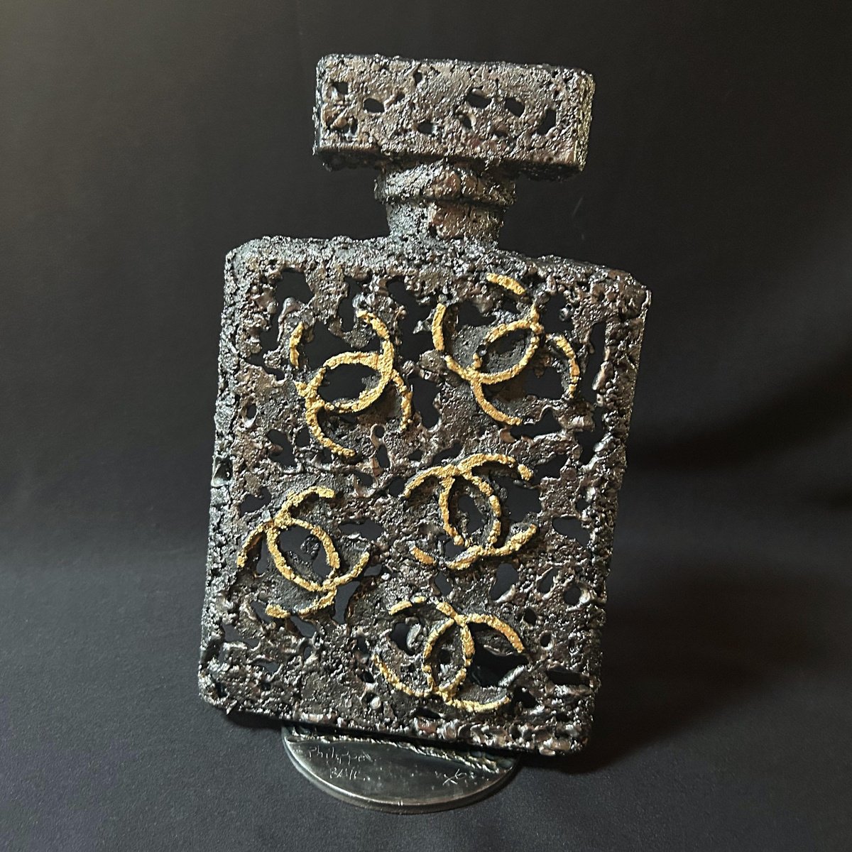 Urban And Pop Still Life Sculpture By Philippe Buil, 6 X 10", Flacon Chanel 48-25, Original Artwork