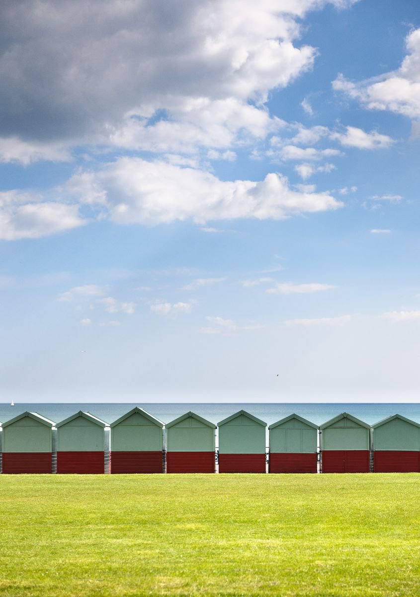 Hove Beach II. (42x59cm) by Tom Hanslien