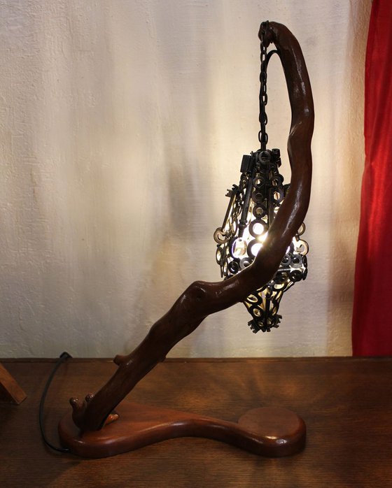 Hanging key lamp