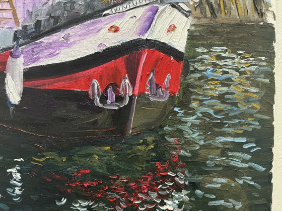 The Houseboat on the Canal