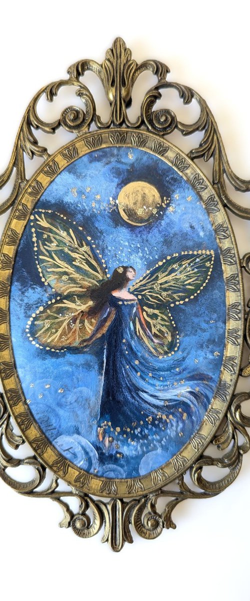 Midnight wings by Loetitia Pillault