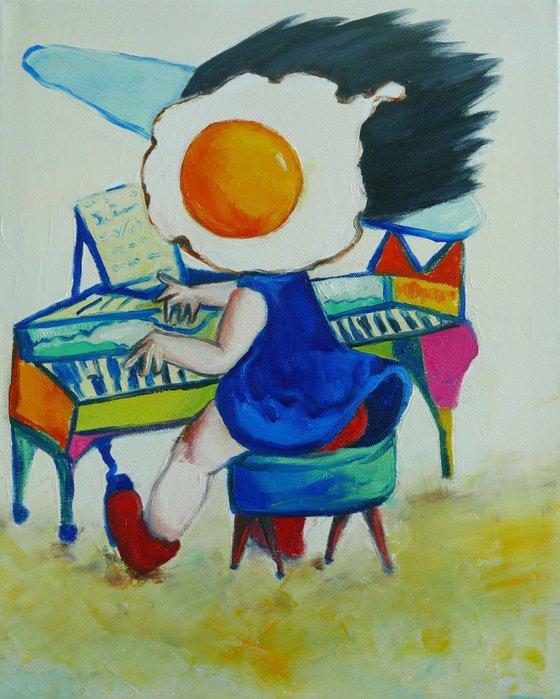 Egg girl playing the piano