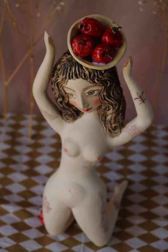 Red Delicious. Sculpture by Elya Yalonetski