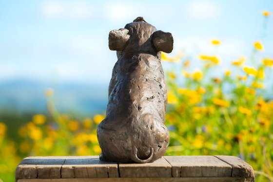 Sitting Piglet BR