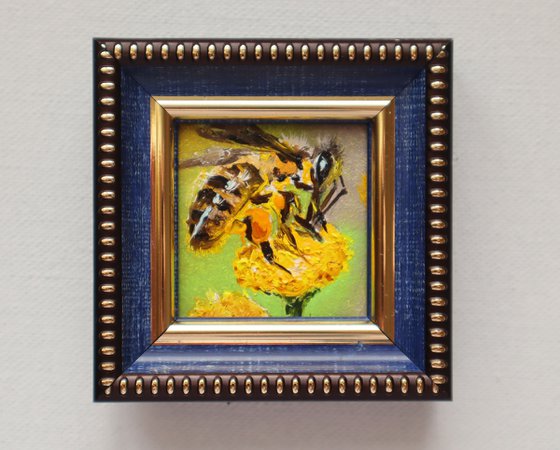 Bee