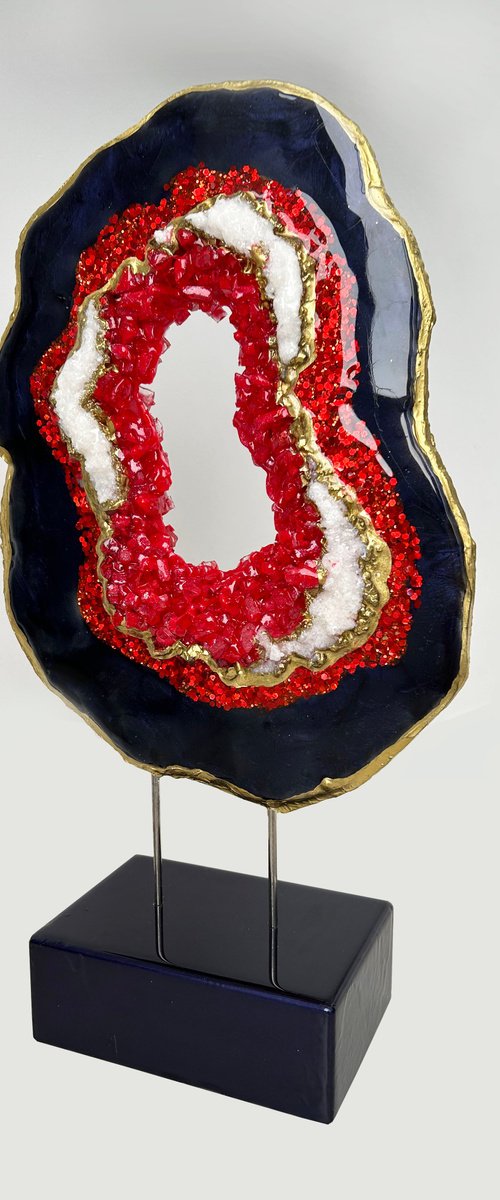 Modern Geode Slice Black Red, White, Unique gift, Home Decor, Luxury art, Crystal art, Geode sculpture, Standing geode by Alexandra Dobreikin