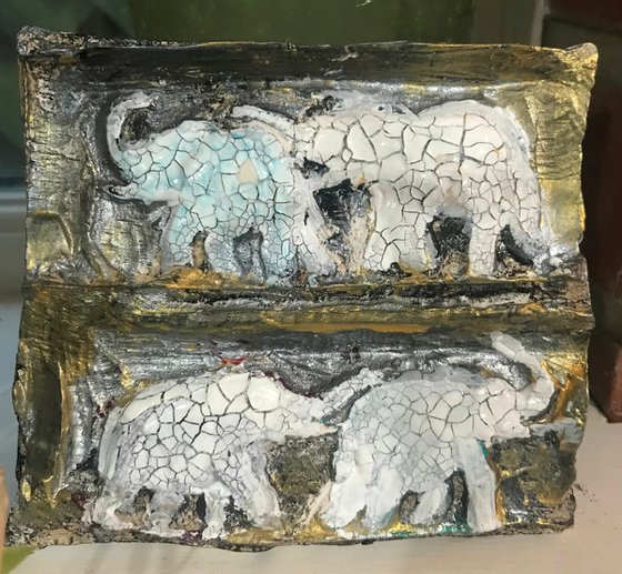 Sculpture Elephants