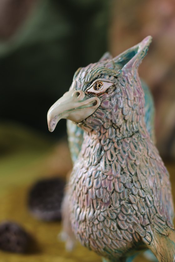 Griffin, Ceramic sculpture by Elya Yalonetski