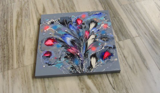 23.6" Abstract Bouquet