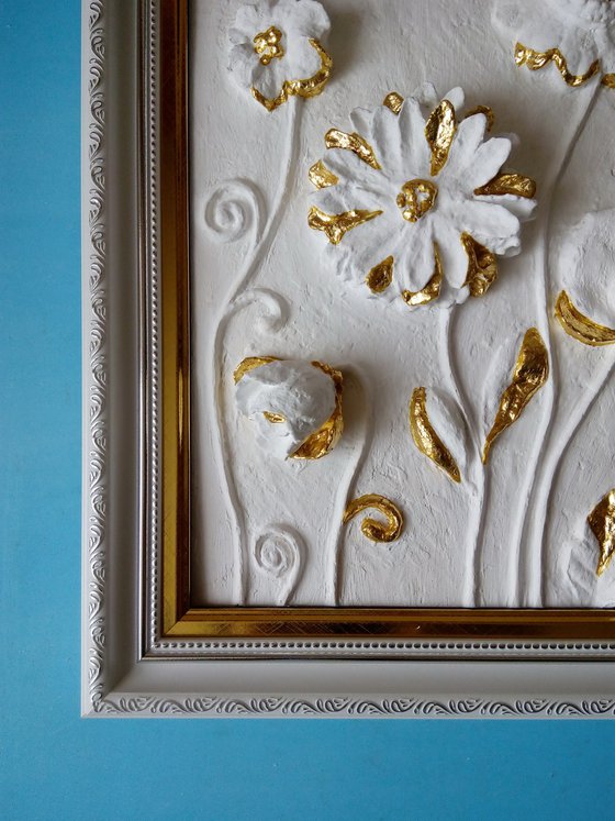 sculptural wall art "Flowers and Gold"