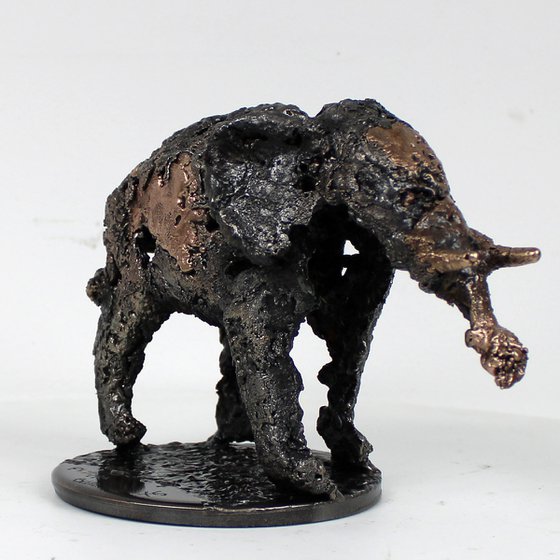 Elephant 28-23