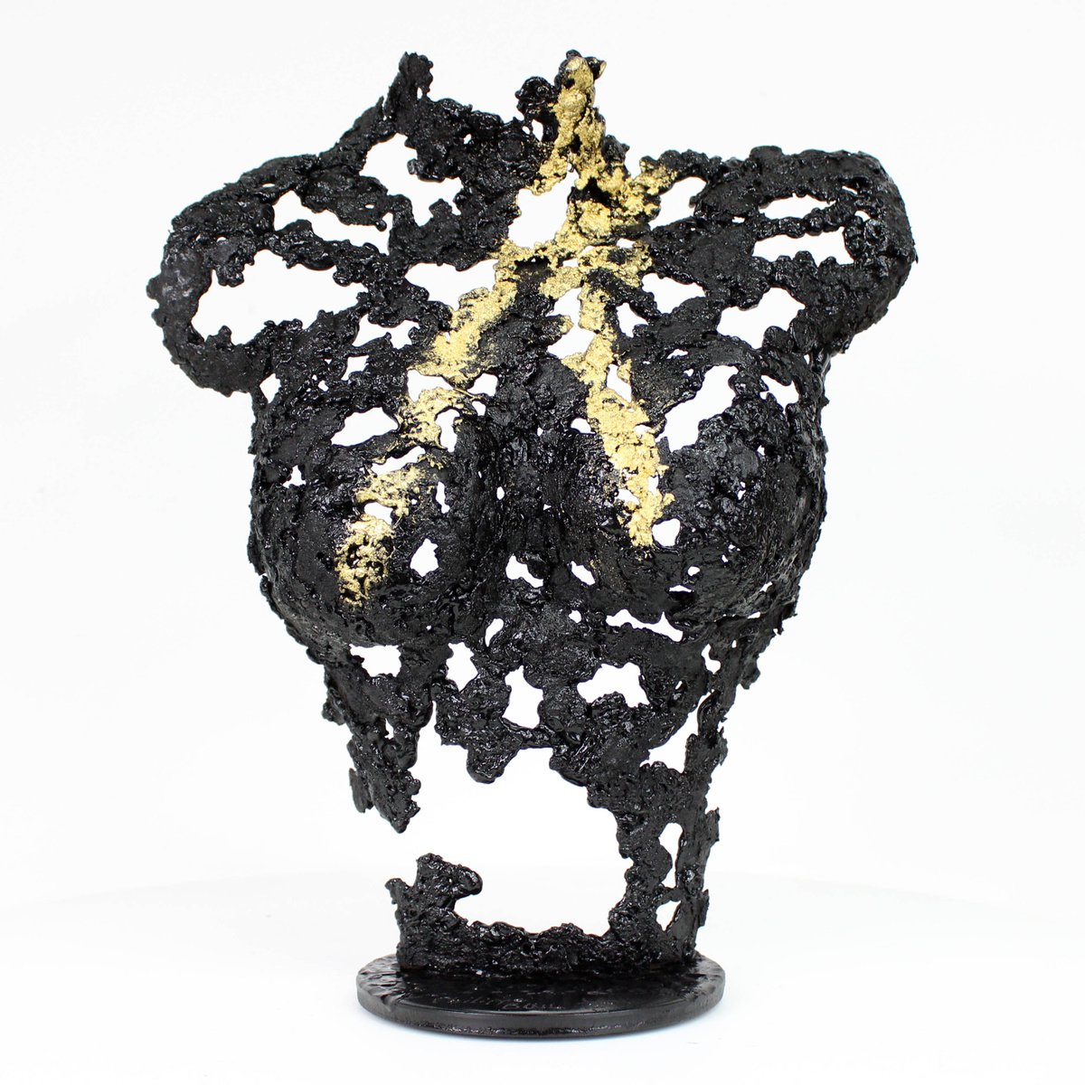 Pavarti Lightening- Woman bust sculpture in metal, lace steel and gold by Philippe Buil
