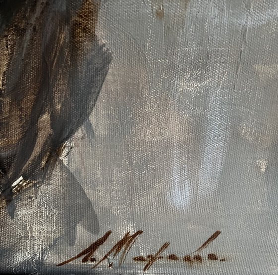 NYMPH - GIRL WITH ROSES