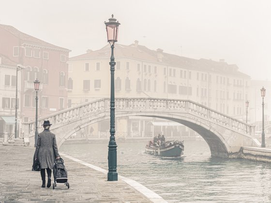 VENICE, THE COLORS OF SILENCE