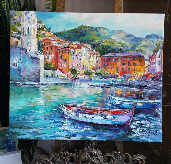 Sunny day in Vernazza , Cinque Terre