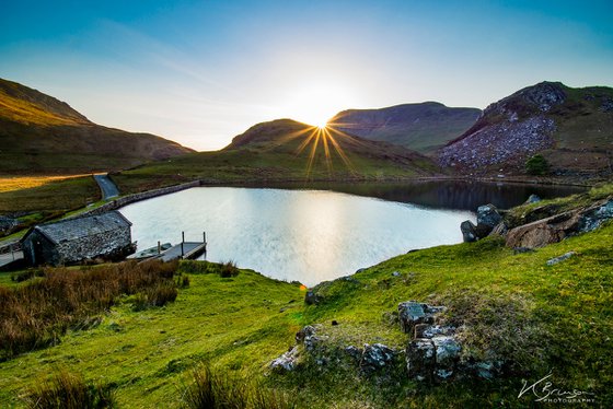 Llyn y Dywarchen Sunburst
