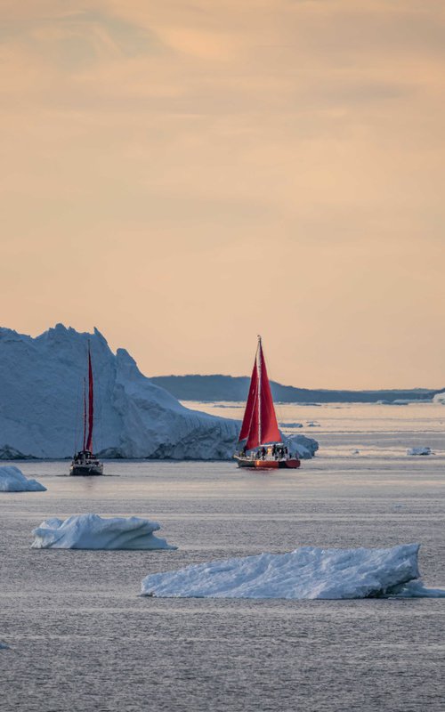 THE RED SAILS by Fabio Accorrà