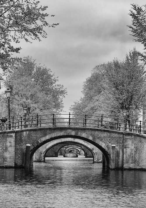 " Seven Bridges. Amsterdam " - Limited Edition 6 / 100 by Dmitry Savchenko
