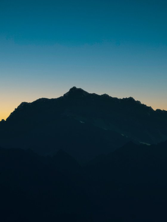 MOUNTAIN LOVERS